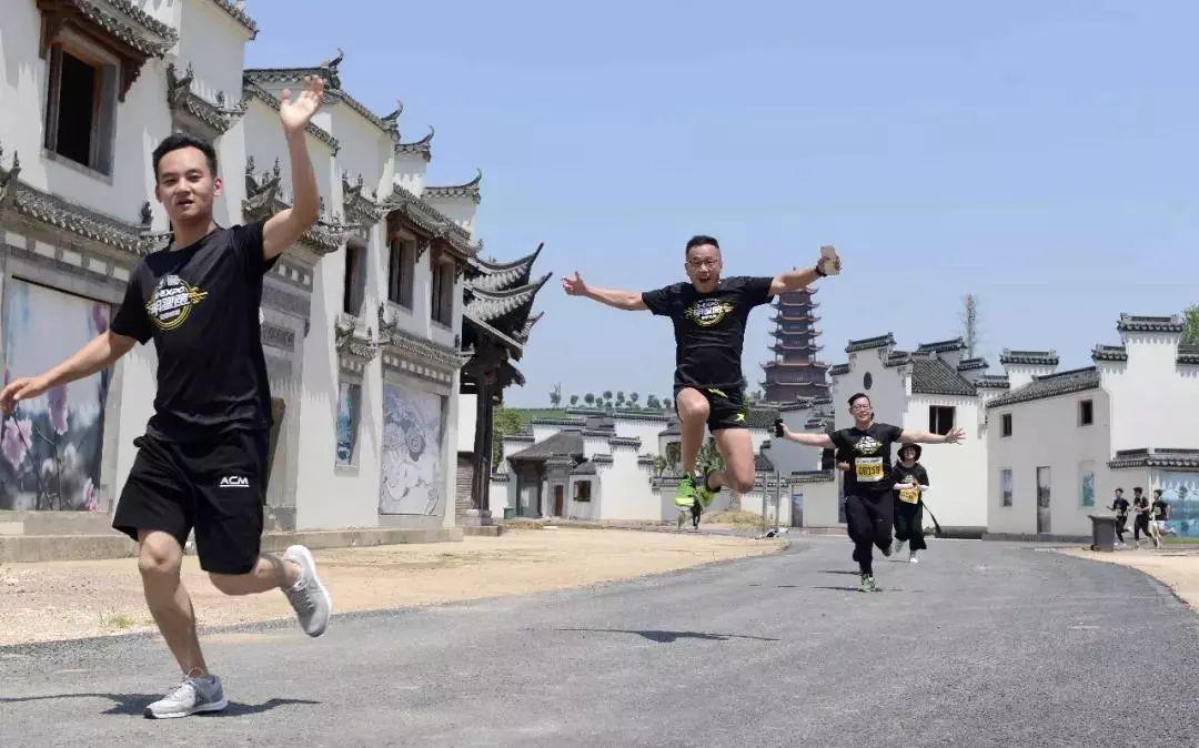 春节回家的奔跑，起跑姿势背后的寓意与情感旅程