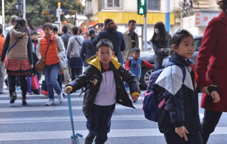 浙江女孩南极偶遇外国人共飙汉语，语言与文化的奇妙交汇