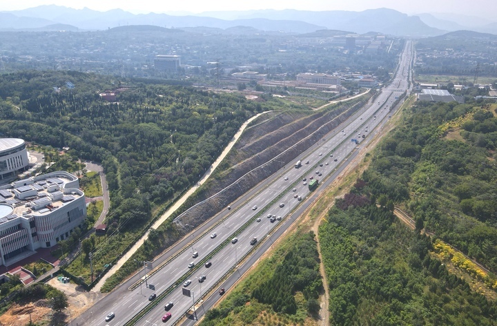 江西最强钉子户遭遇公路改道戏剧性转折