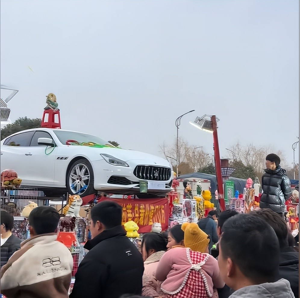 男子套中玛莎拉蒂全过程揭秘，意外惊喜与社会监督下的透明化历程